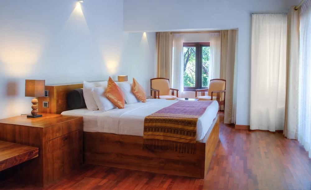 The Deer Park Hotel Giritale Dış mekan fotoğraf